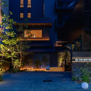 Resol Trinity 4* Ōsaka